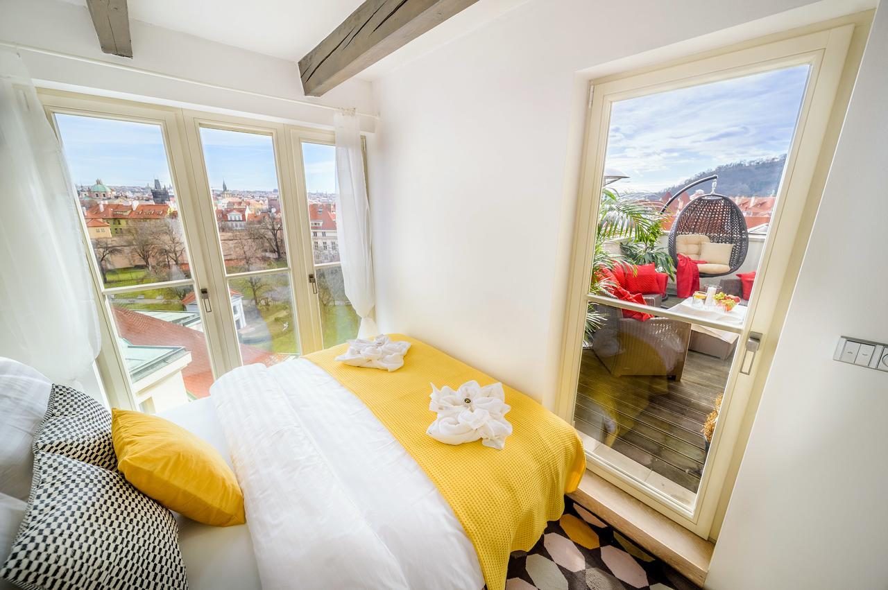 President Apt By Prague Castle, Views Exterior photo